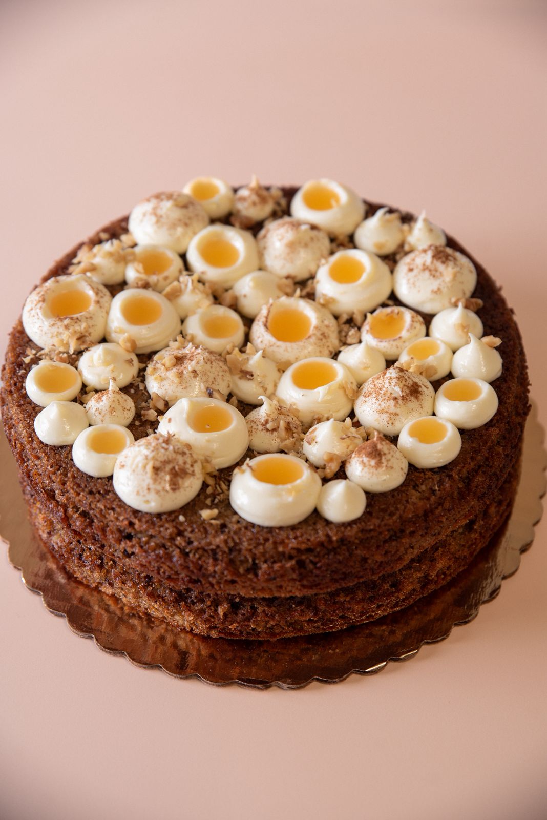 Carrot and Cream Cheese Frosting Cake Entero
